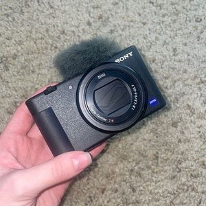 Sony - ZV-1 20.1-Megapixel Digital Camera for Content Creators and Vloggers